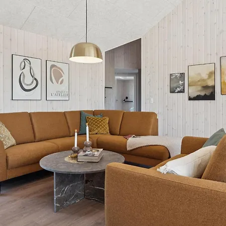 Дом отдыха Lovely In With Sauna *